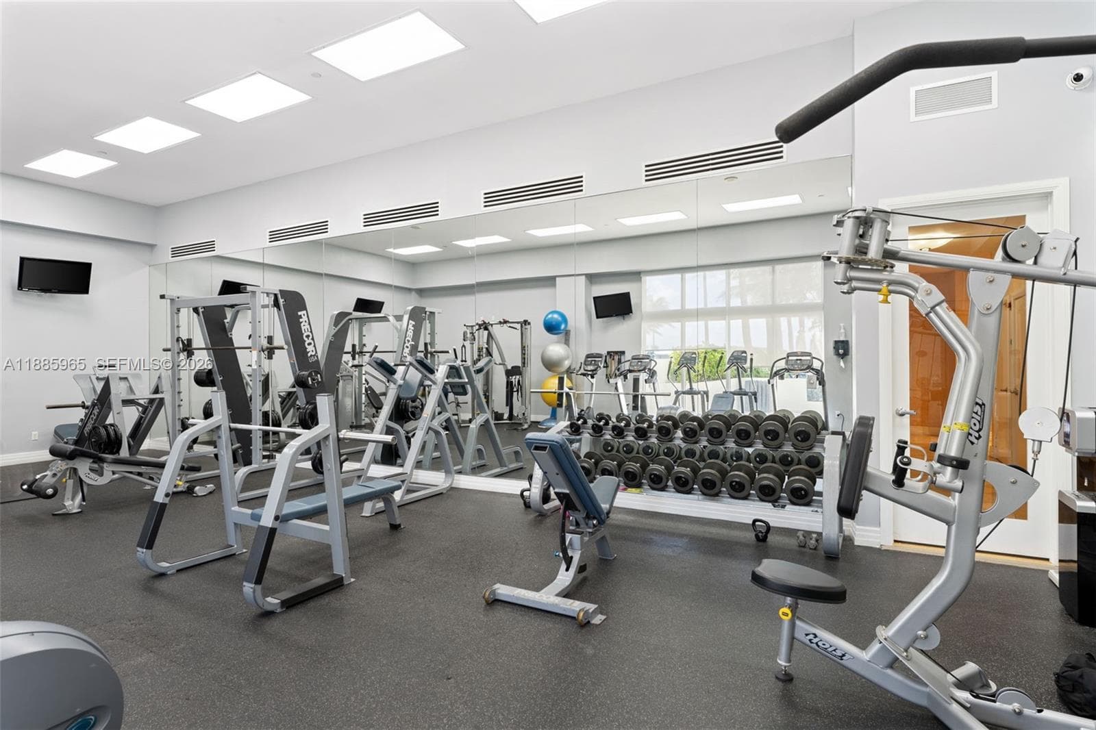 6917 Collins Ave # 1505, Miami Beach FL 33141 — 27