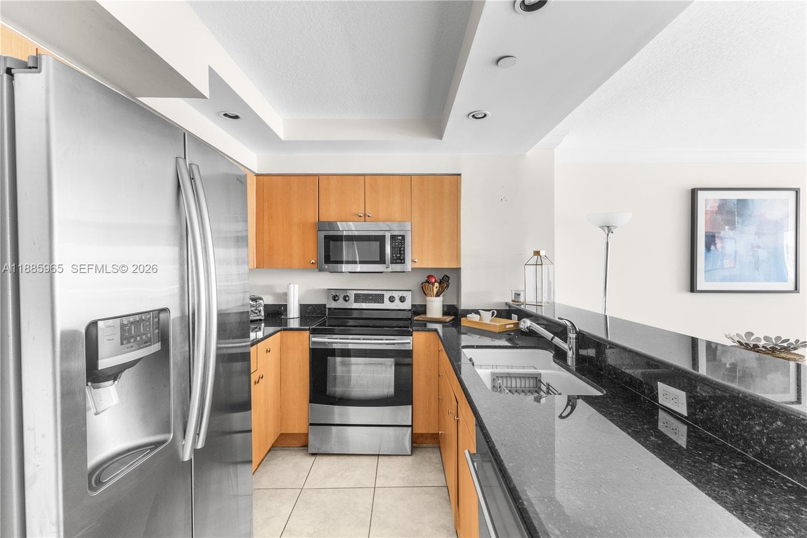 6917 Collins Ave # 1505, Miami Beach FL 33141 — 9