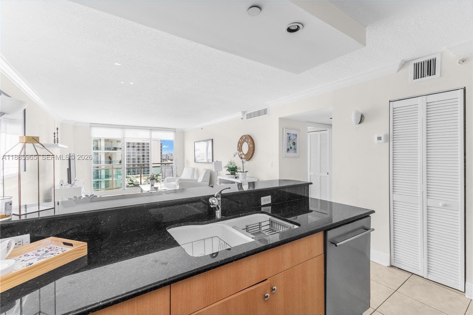 6917 Collins Ave # 1505, Miami Beach FL 33141 — 10