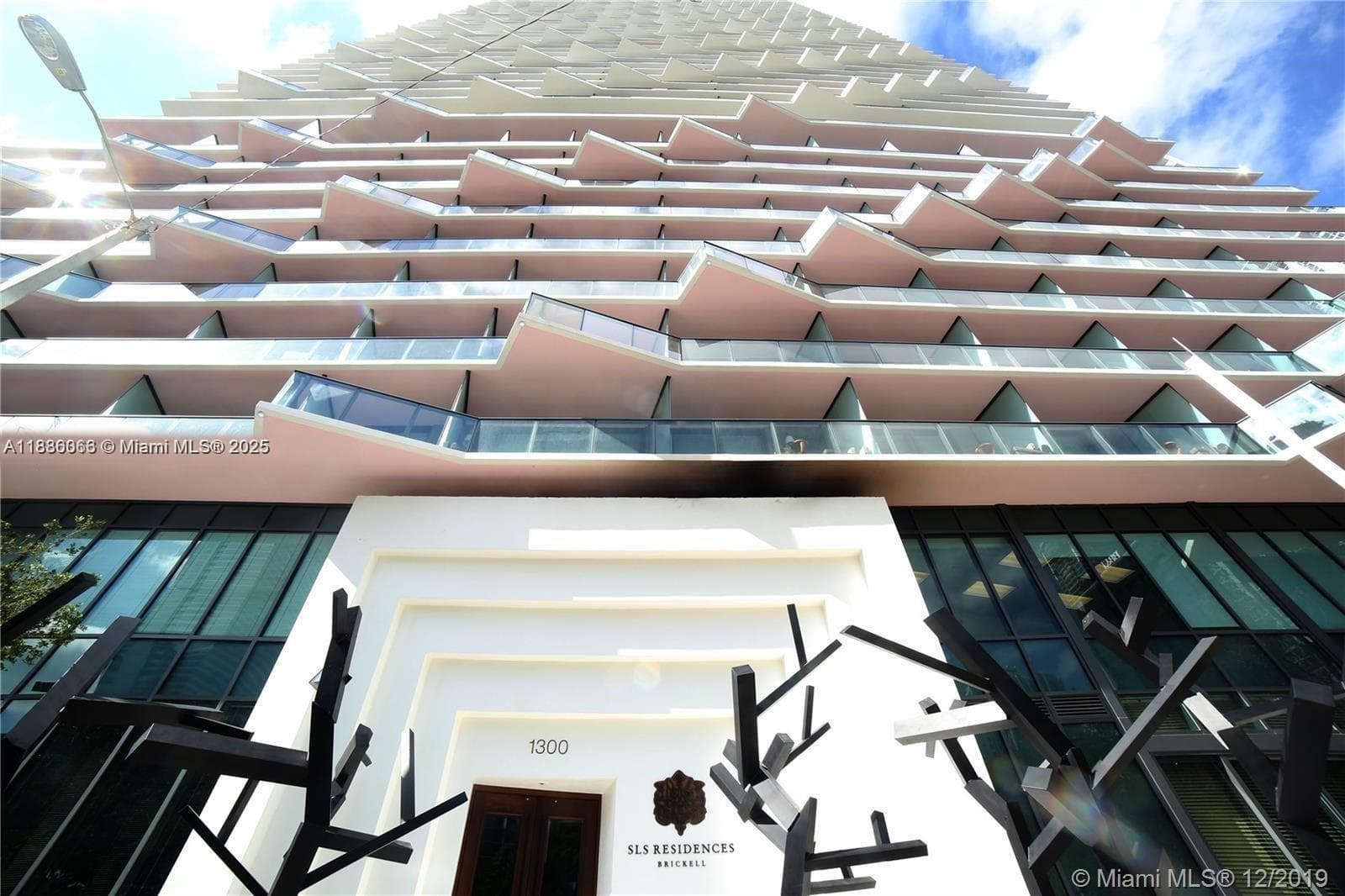 1300 S Miami Ave # 2208, Miami FL 33130 — 46