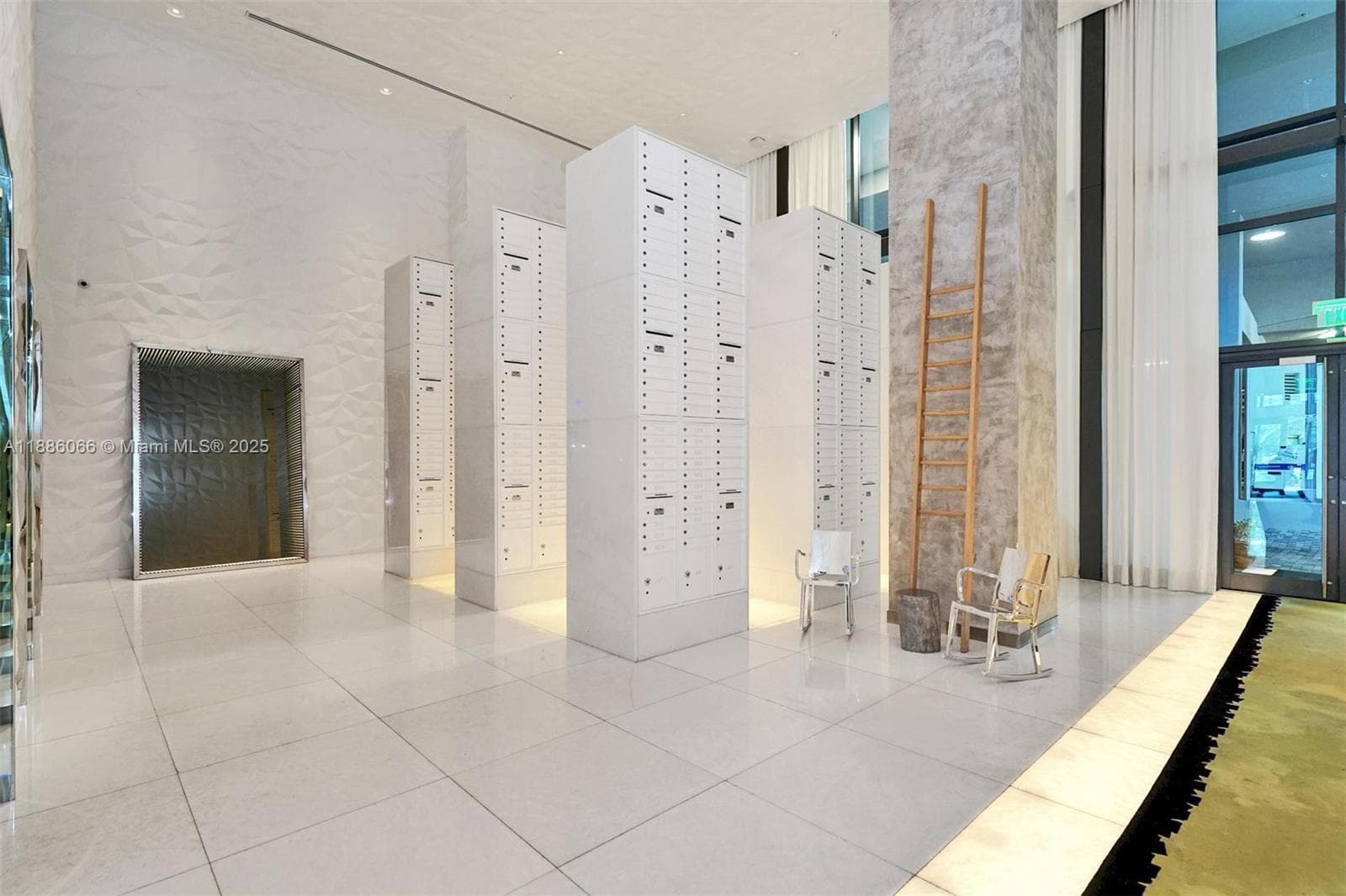 1300 S Miami Ave # 2208, Miami FL 33130 — 22