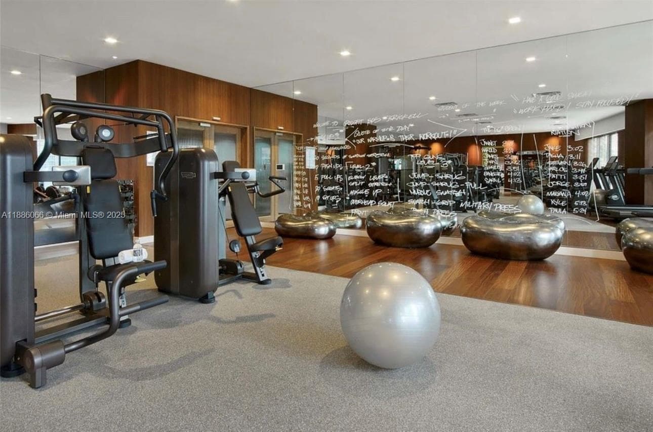 1300 S Miami Ave # 2208, Miami FL 33130 — 28