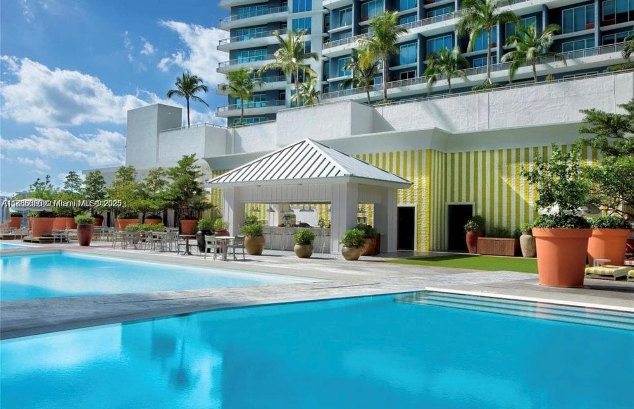 1300 S Miami Ave # 2208, Miami FL 33130 — 39