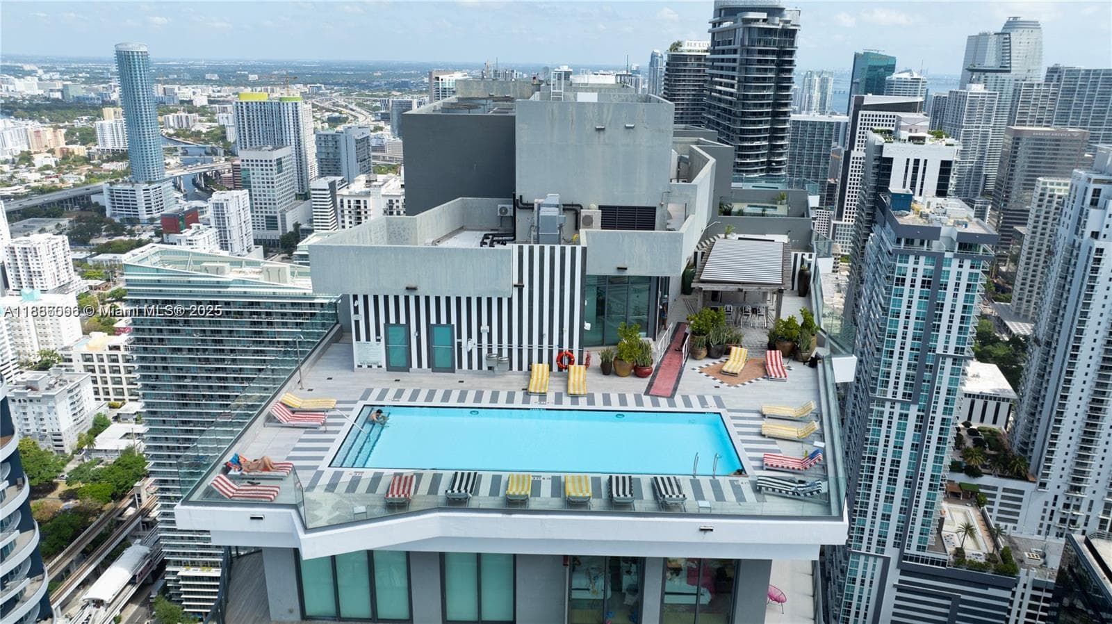 1300 S Miami Ave # 2208, Miami FL 33130 — 29