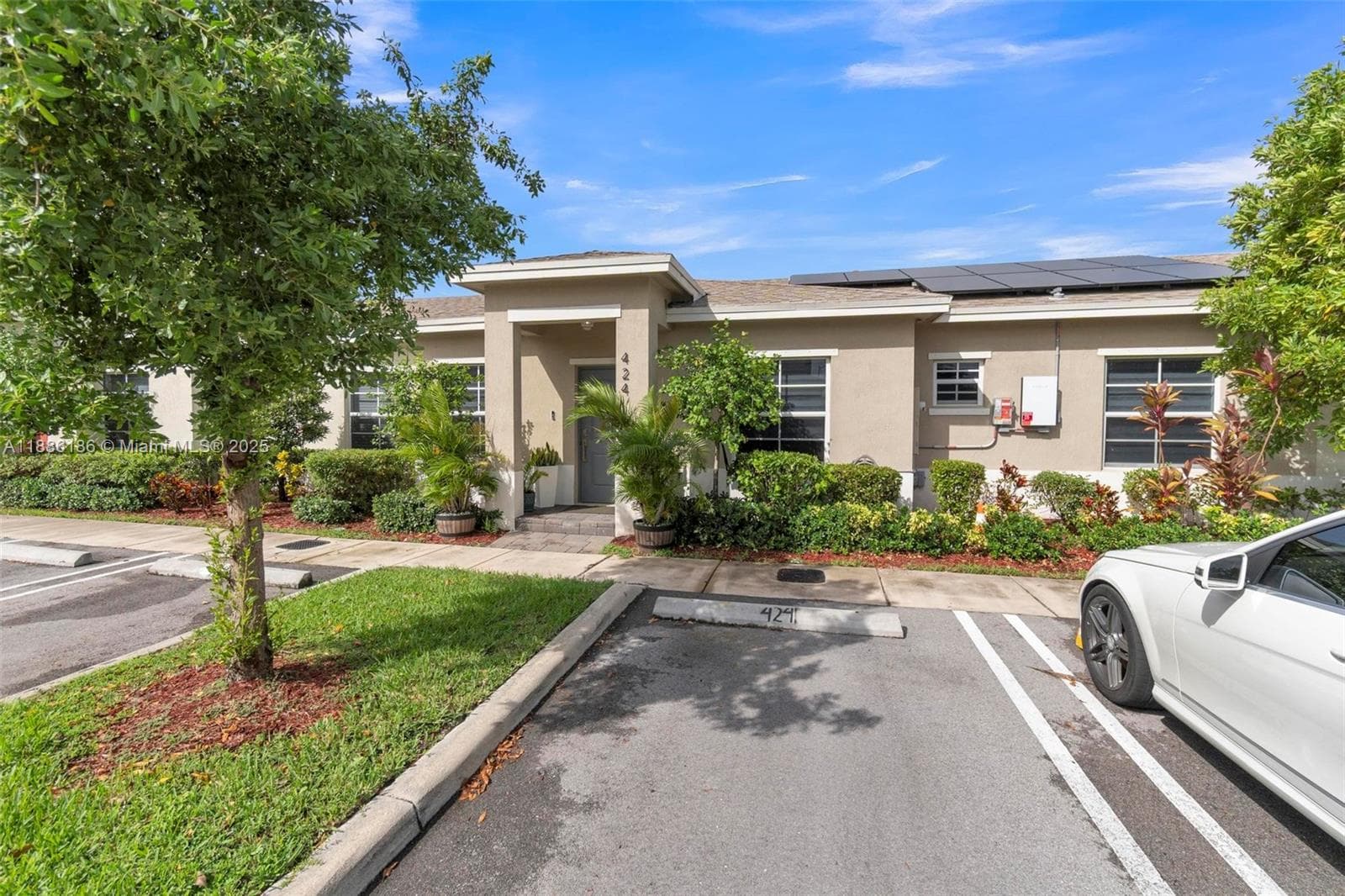 424 NE 4th Ave # 424, Florida City FL 33034 — 1