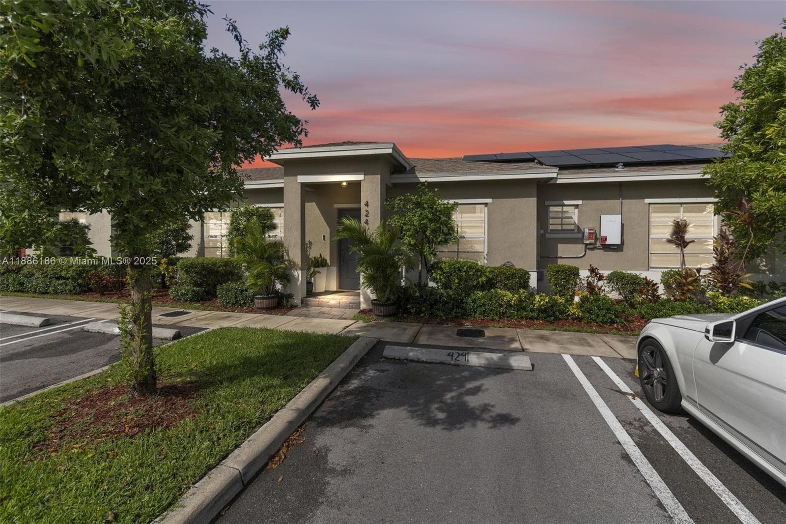 424 NE 4th Ave # 424, Florida City FL 33034 — 11