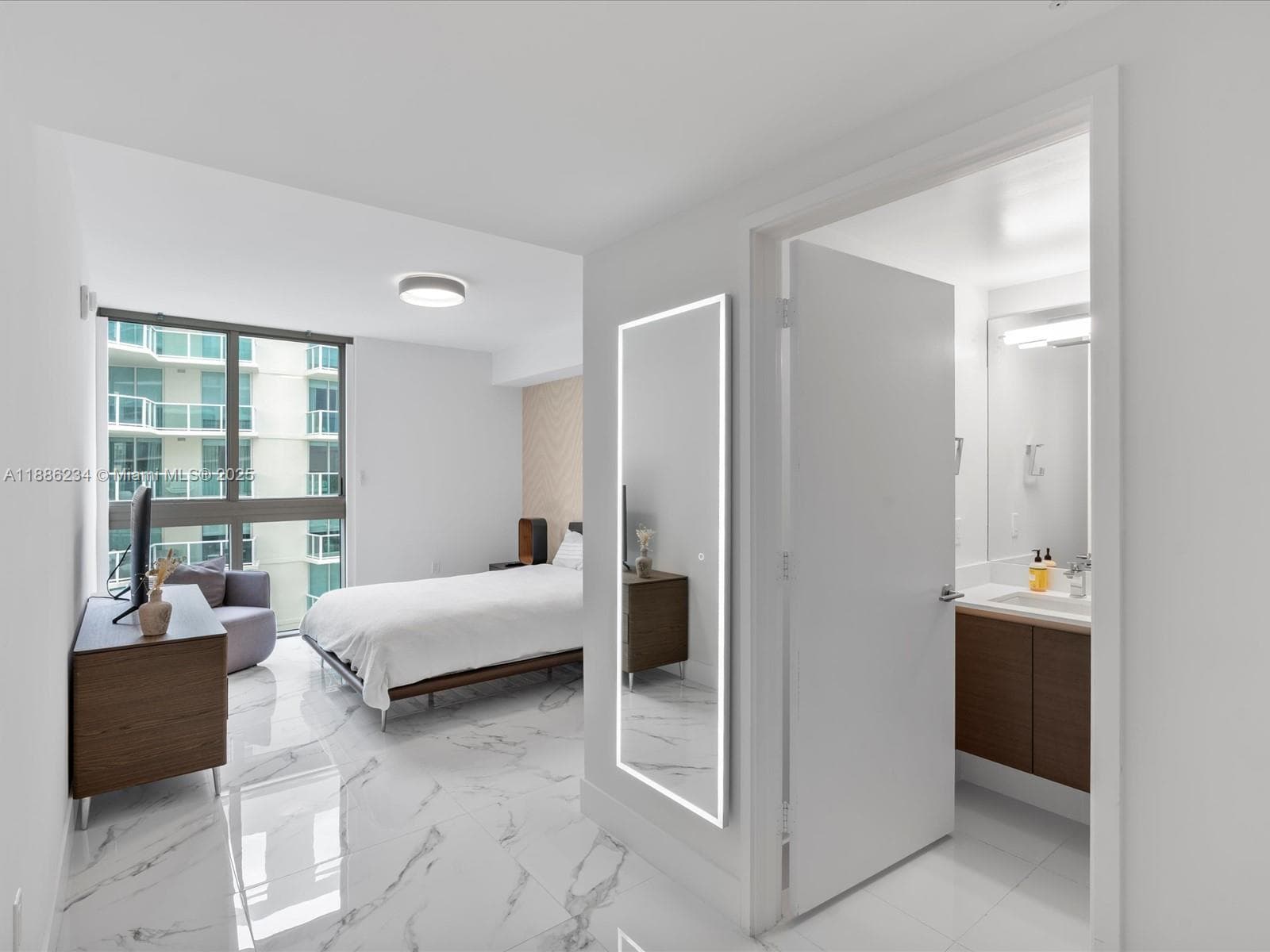 300 Sunny Isles Blvd # 1601, Sunny Isles Beach FL 33160 — 20