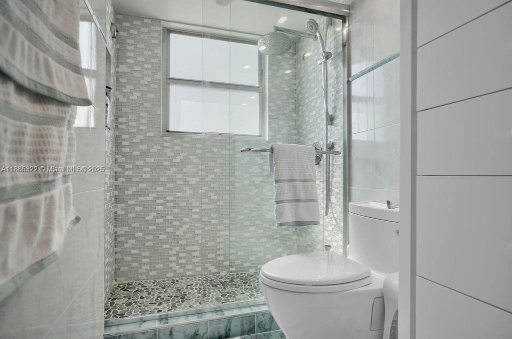 6039 Collins Ave # 1126, Miami Beach FL 33140 — 13