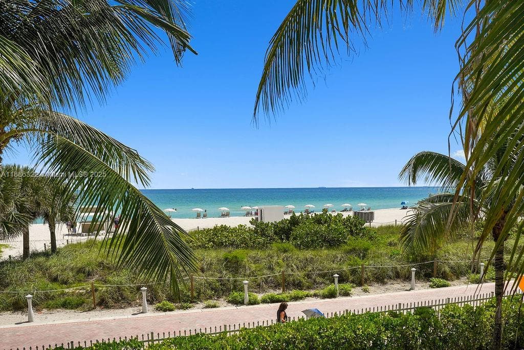 6039 Collins Ave # 1126, Miami Beach FL 33140 — 53