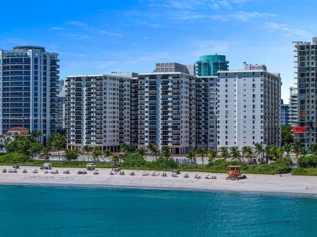 6039 Collins Ave # 1126, Miami Beach FL 33140 — 36