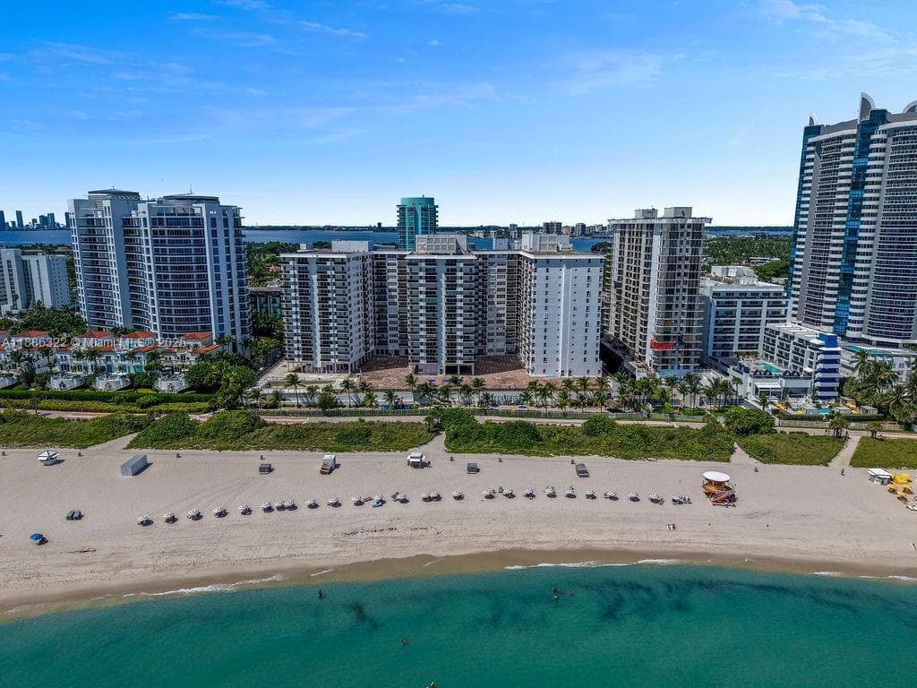 6039 Collins Ave # 1126, Miami Beach FL 33140 — 18
