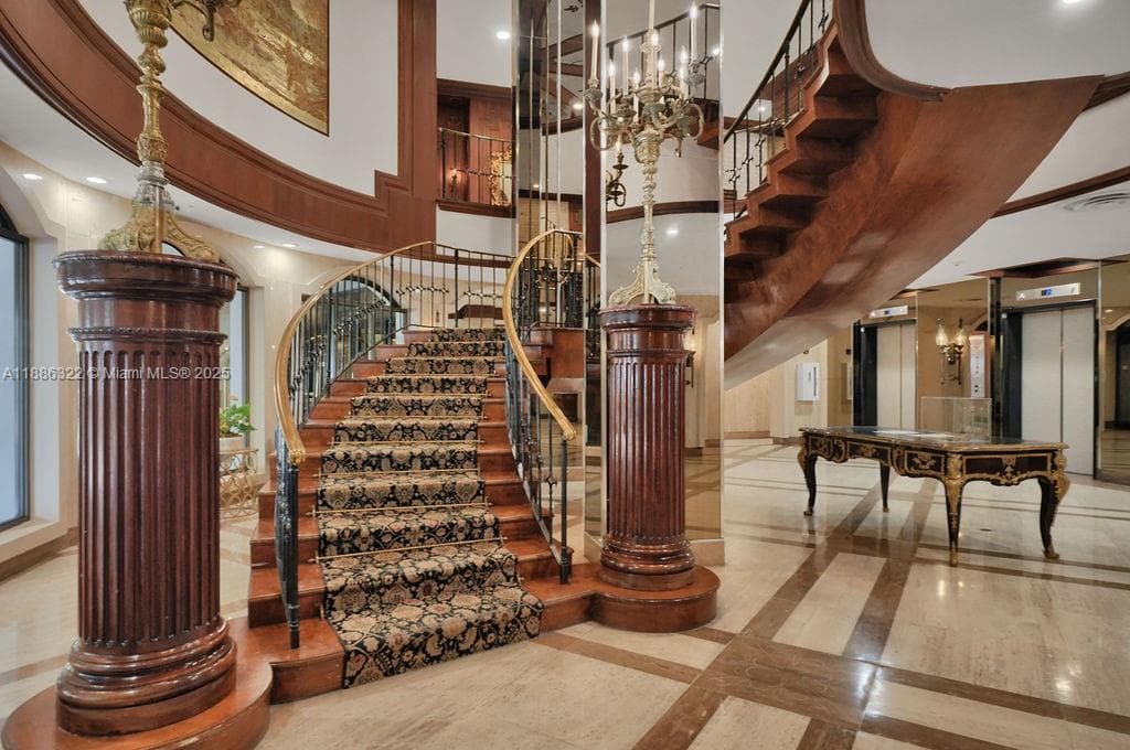 6039 Collins Ave # 1126, Miami Beach FL 33140 — 44