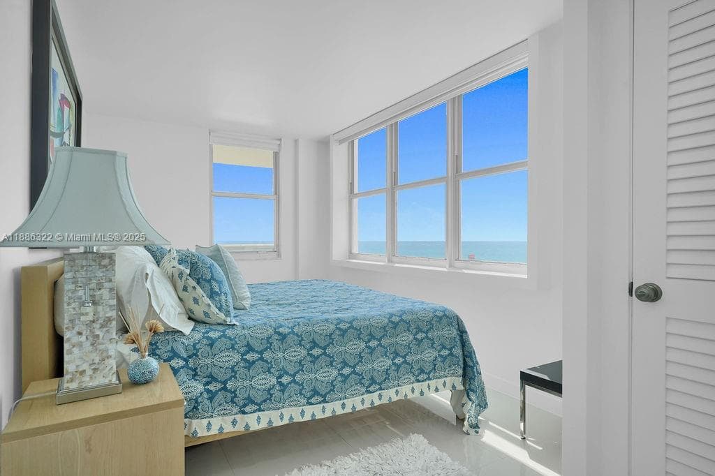6039 Collins Ave # 1126, Miami Beach FL 33140 — 29