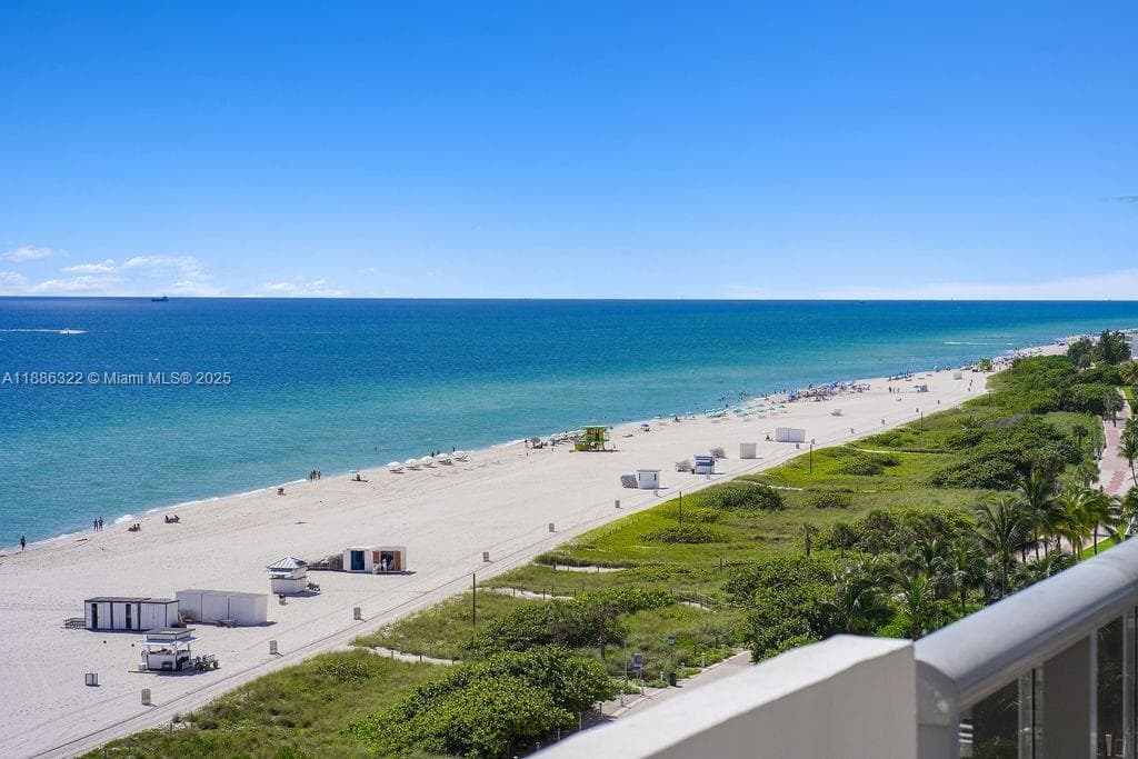6039 Collins Ave # 1126, Miami Beach FL 33140 — 21