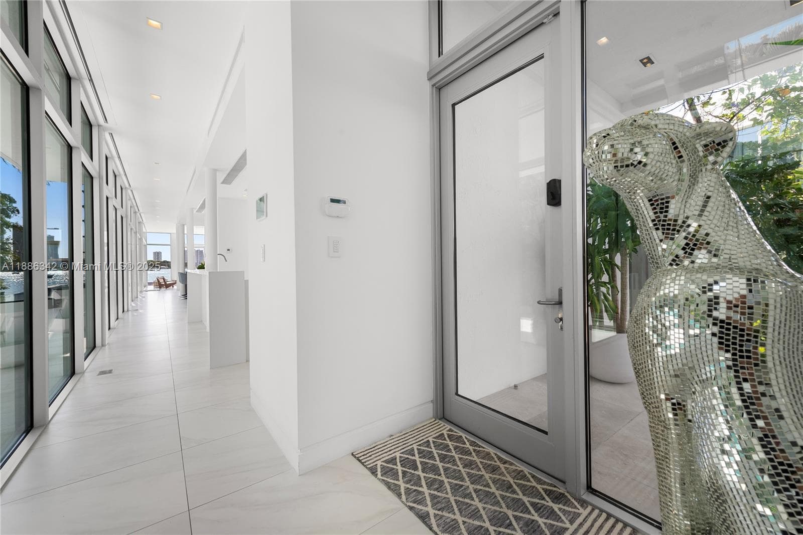 440 S Hibiscus Dr, Miami Beach FL 33139 — 6