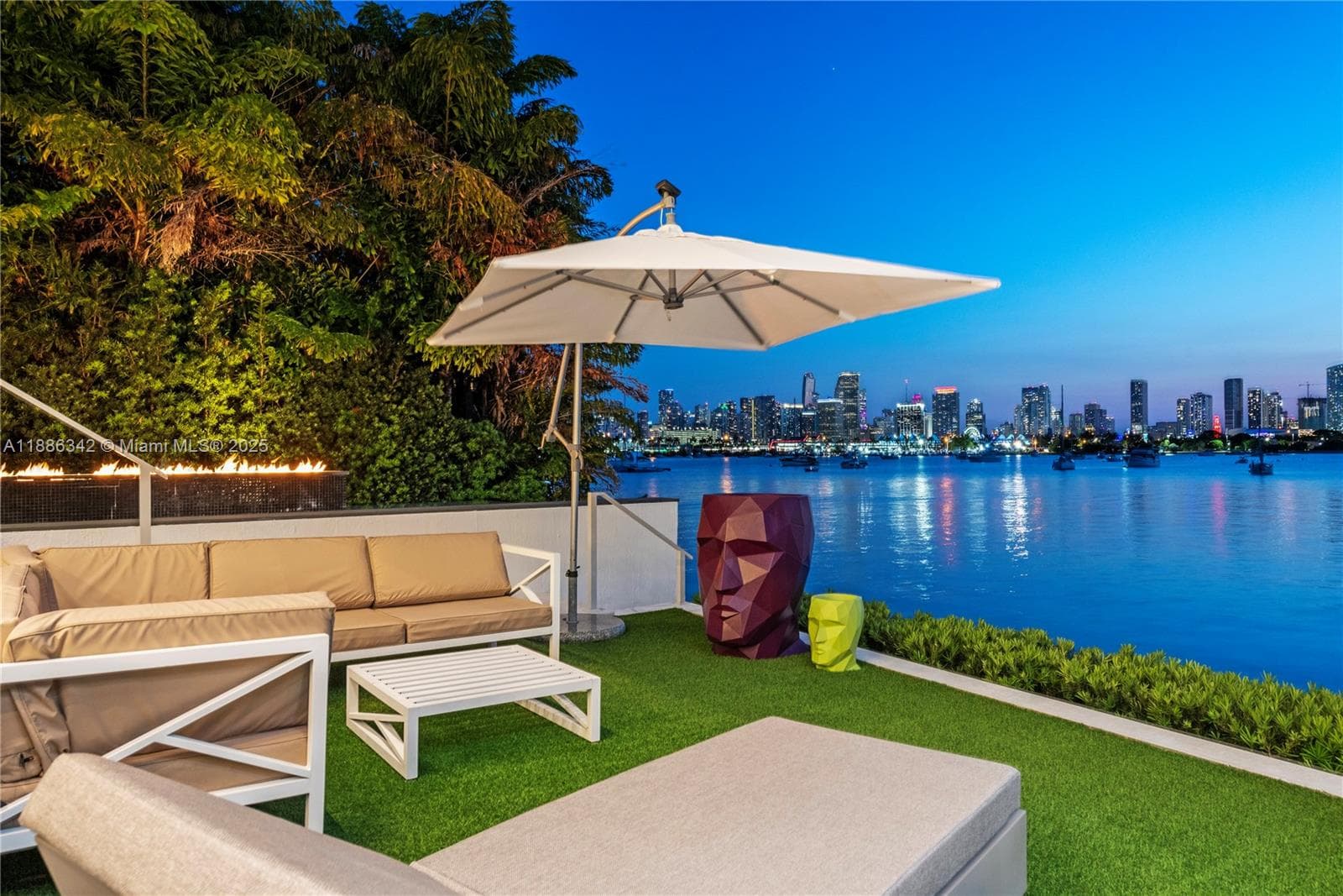 440 S Hibiscus Dr, Miami Beach FL 33139 — 69