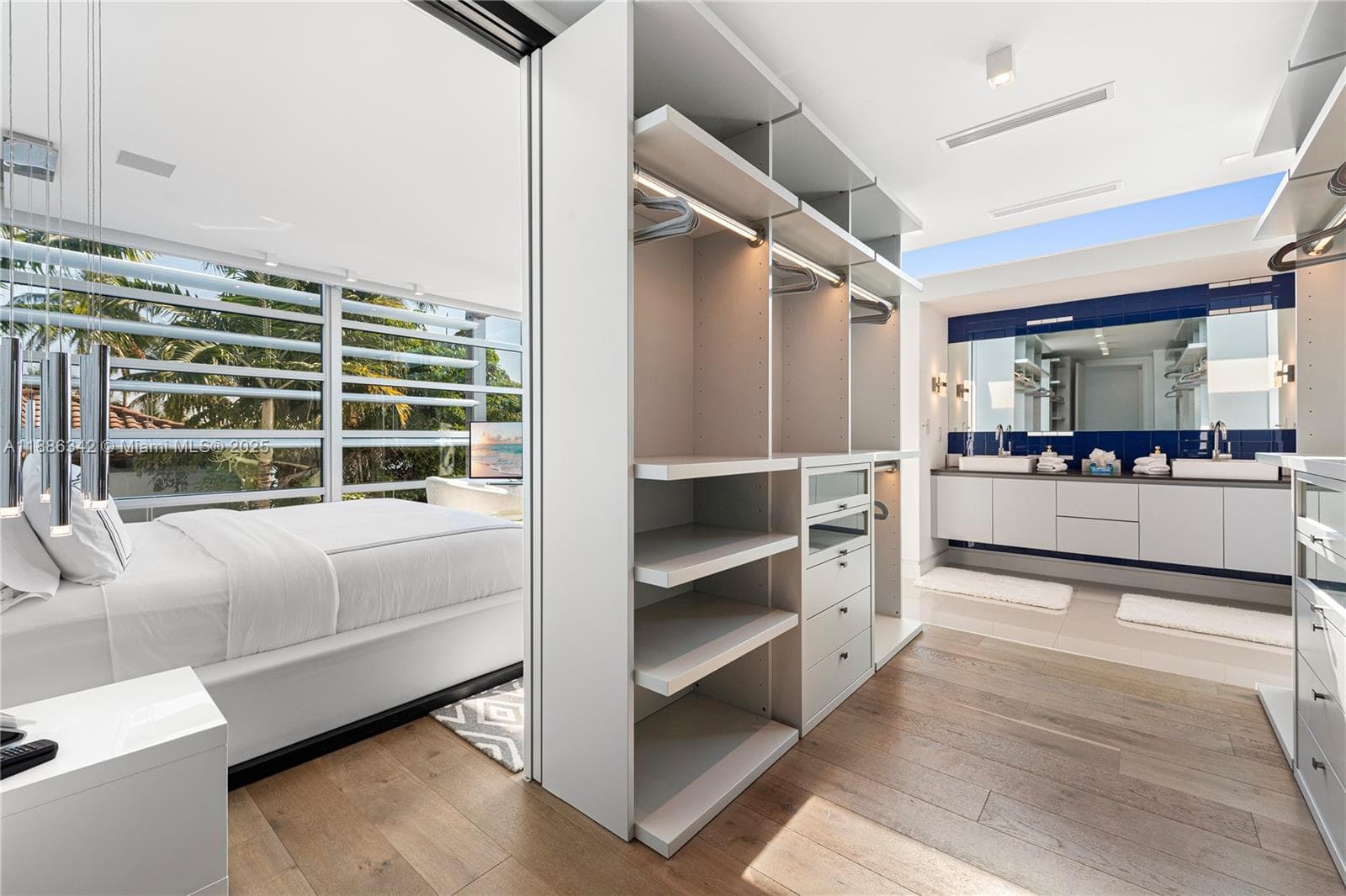 440 S Hibiscus Dr, Miami Beach FL 33139 — 35