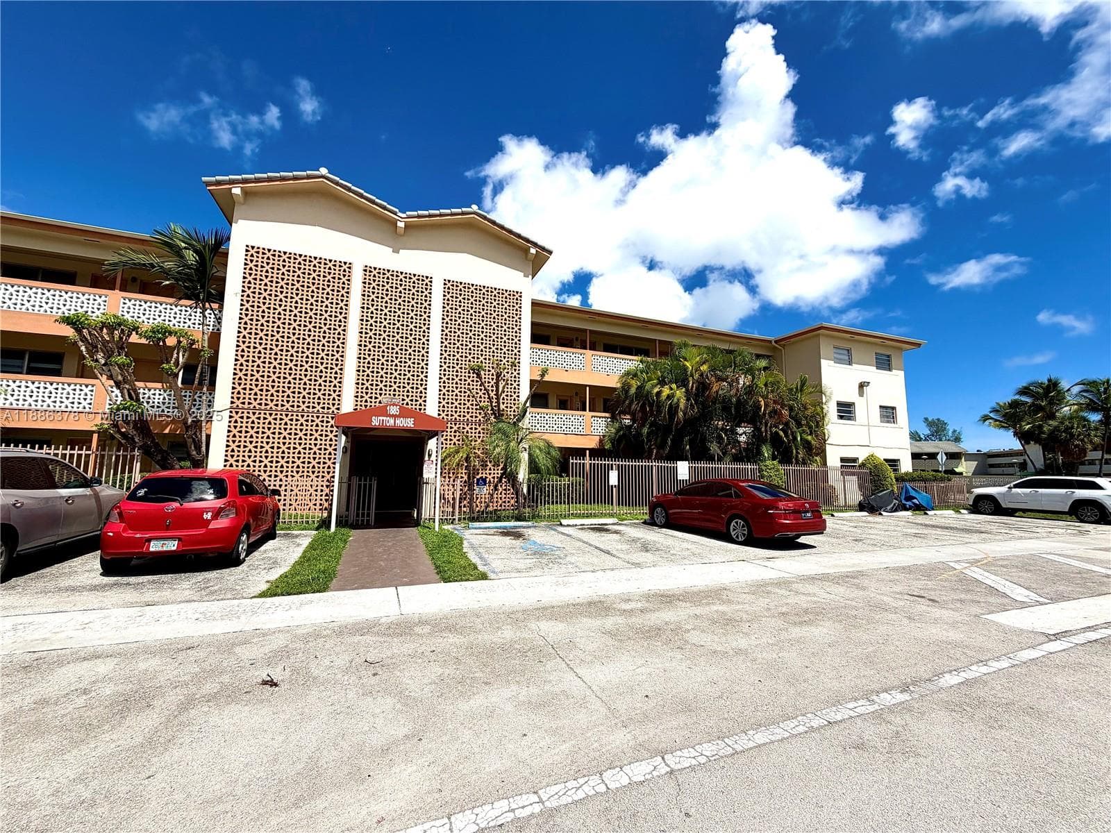 1885 NE 121st St # 3, North Miami FL 33181 — 22