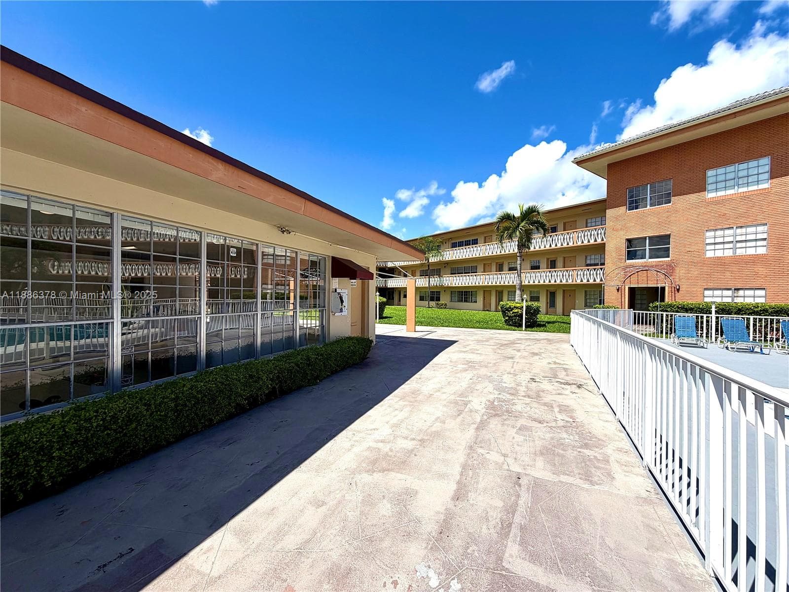1885 NE 121st St # 3, North Miami FL 33181 — 19