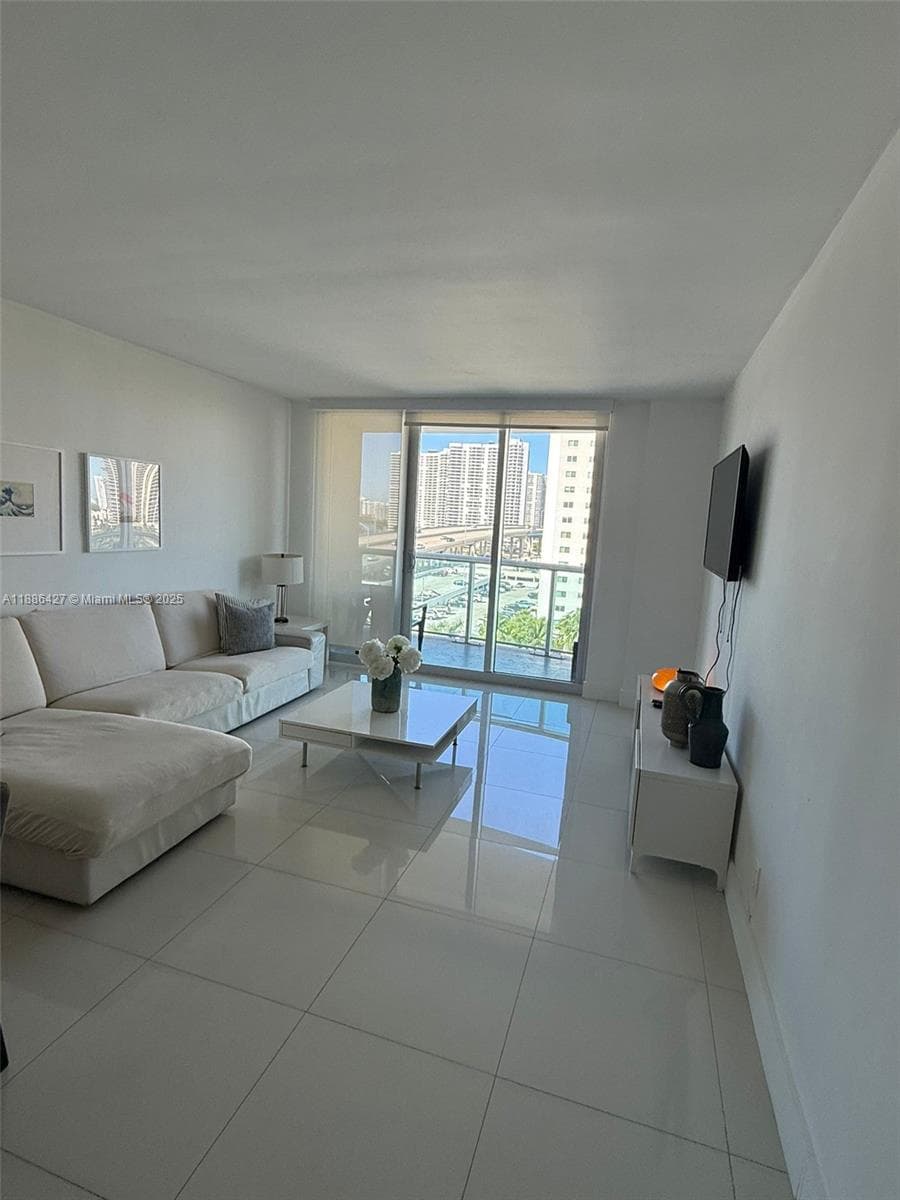 19370 Collins Ave # 904, Sunny Isles Beach FL 33160 — 27