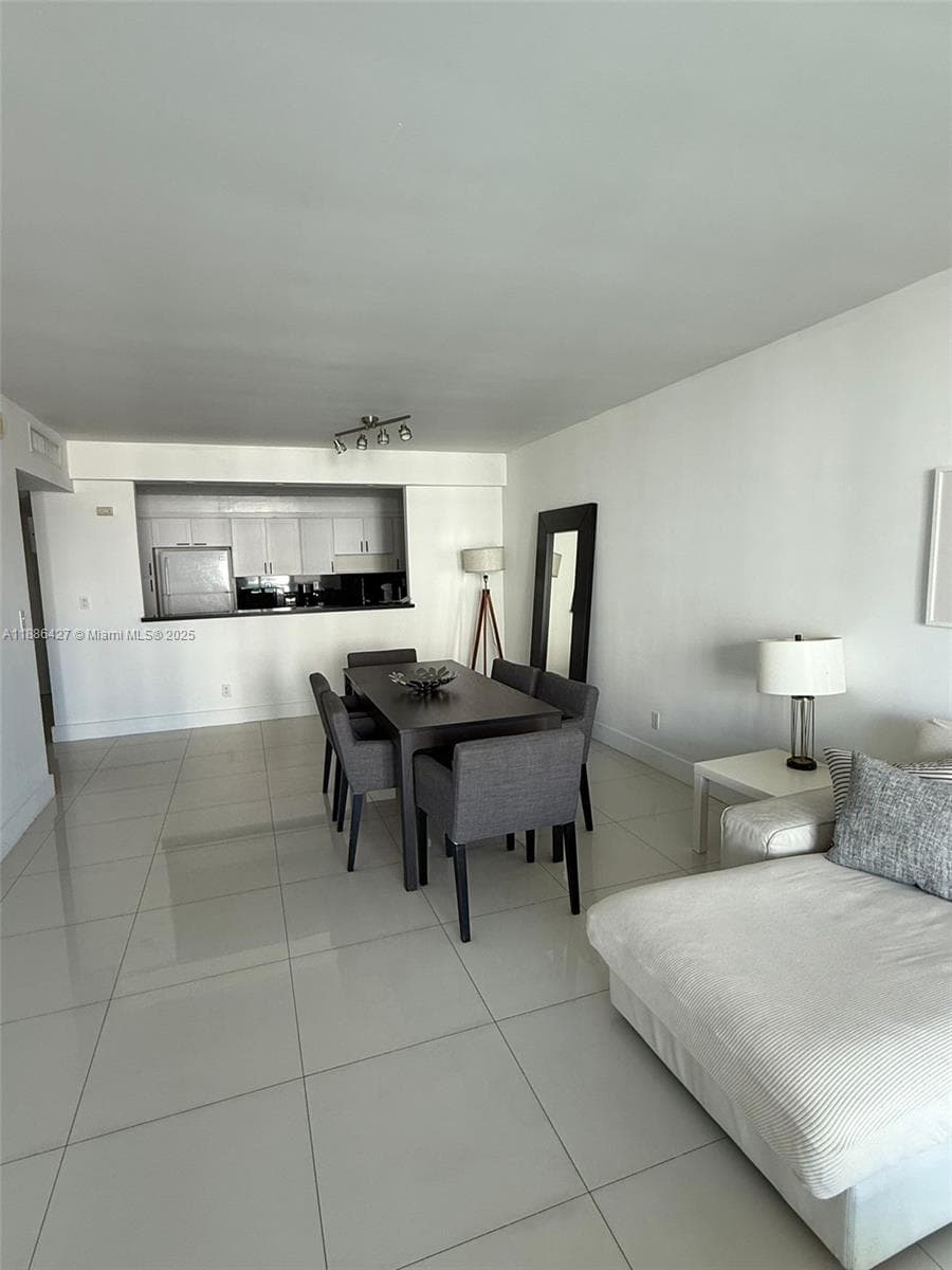 19370 Collins Ave # 904, Sunny Isles Beach FL 33160 — 30