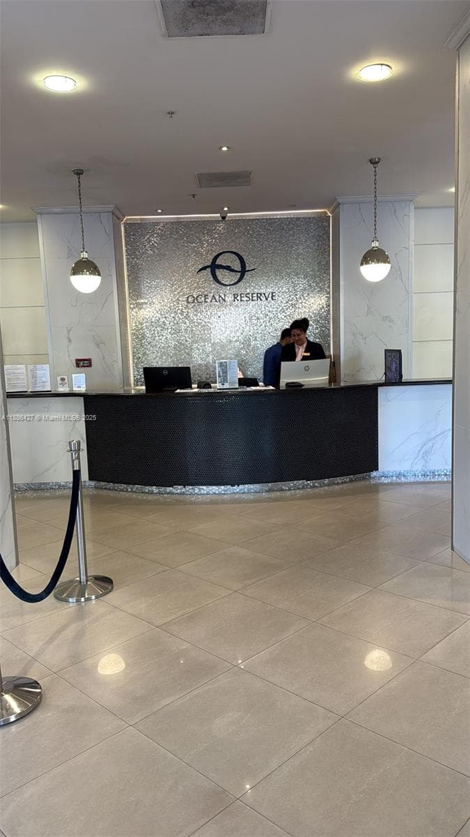 19370 Collins Ave # 904, Sunny Isles Beach FL 33160 — 39