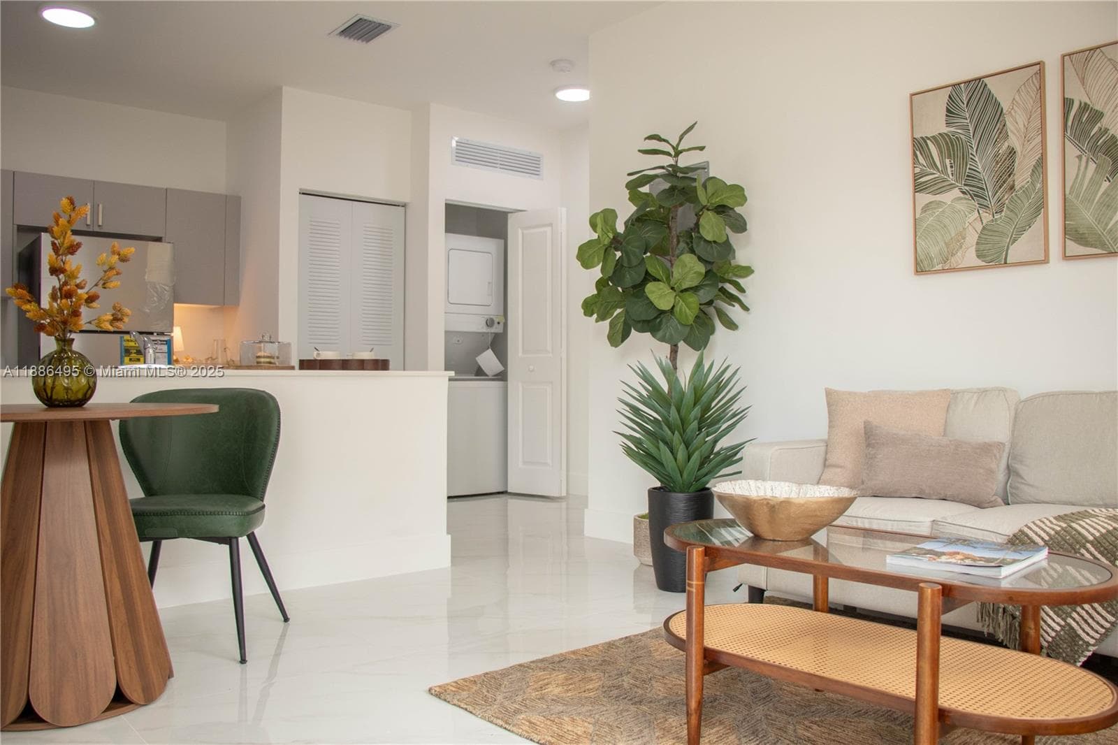 1453 W 29th St # 307, Hialeah FL 33012 — 4