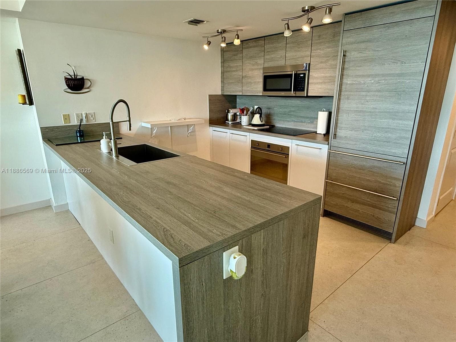 400 Sunny Isles Blvd # 916, Sunny Isles Beach FL 33160 — 6