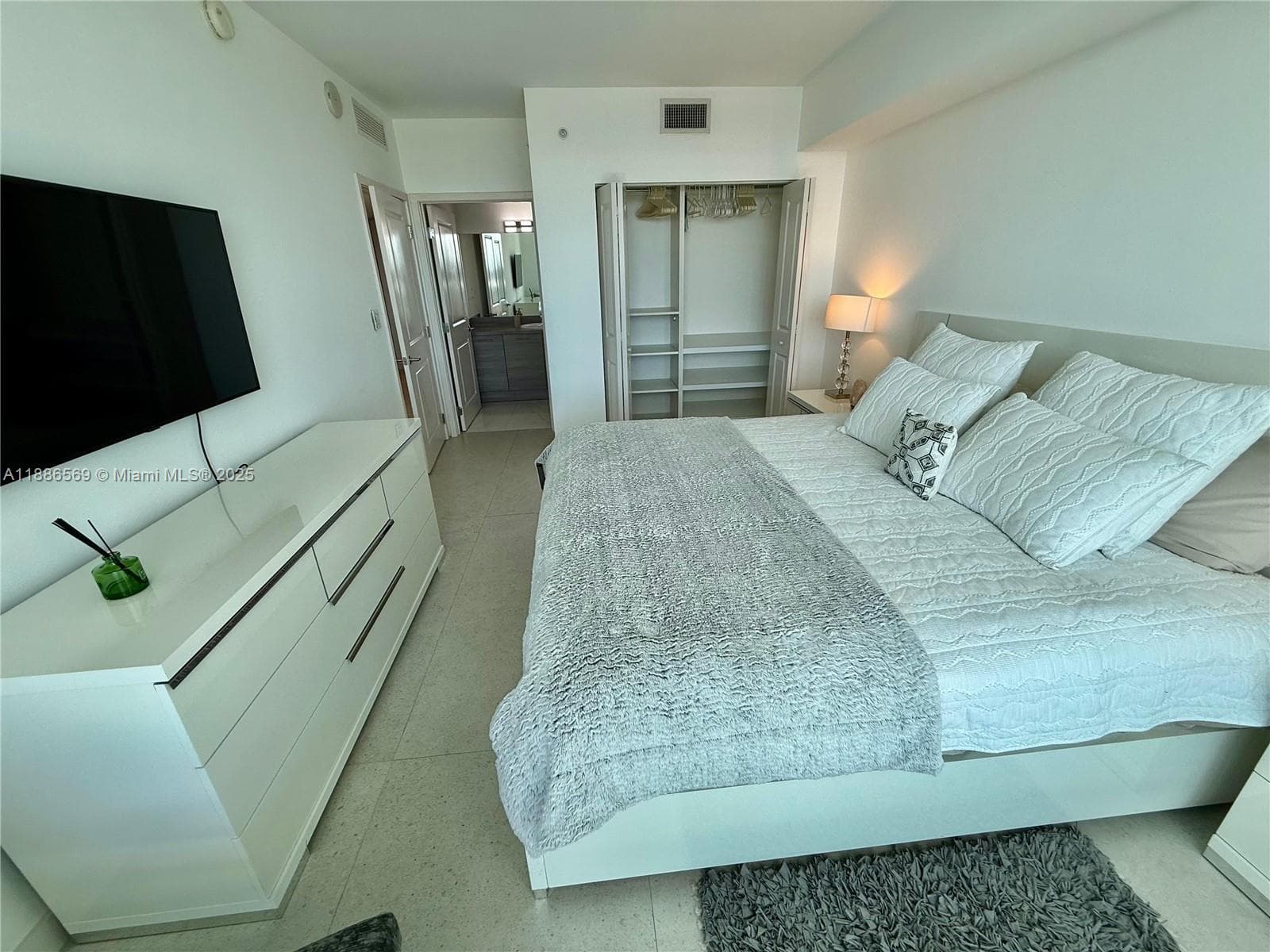 400 Sunny Isles Blvd # 916, Sunny Isles Beach FL 33160 — 8