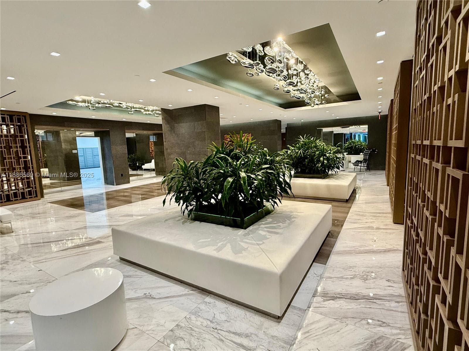 400 Sunny Isles Blvd # 916, Sunny Isles Beach FL 33160 — 25
