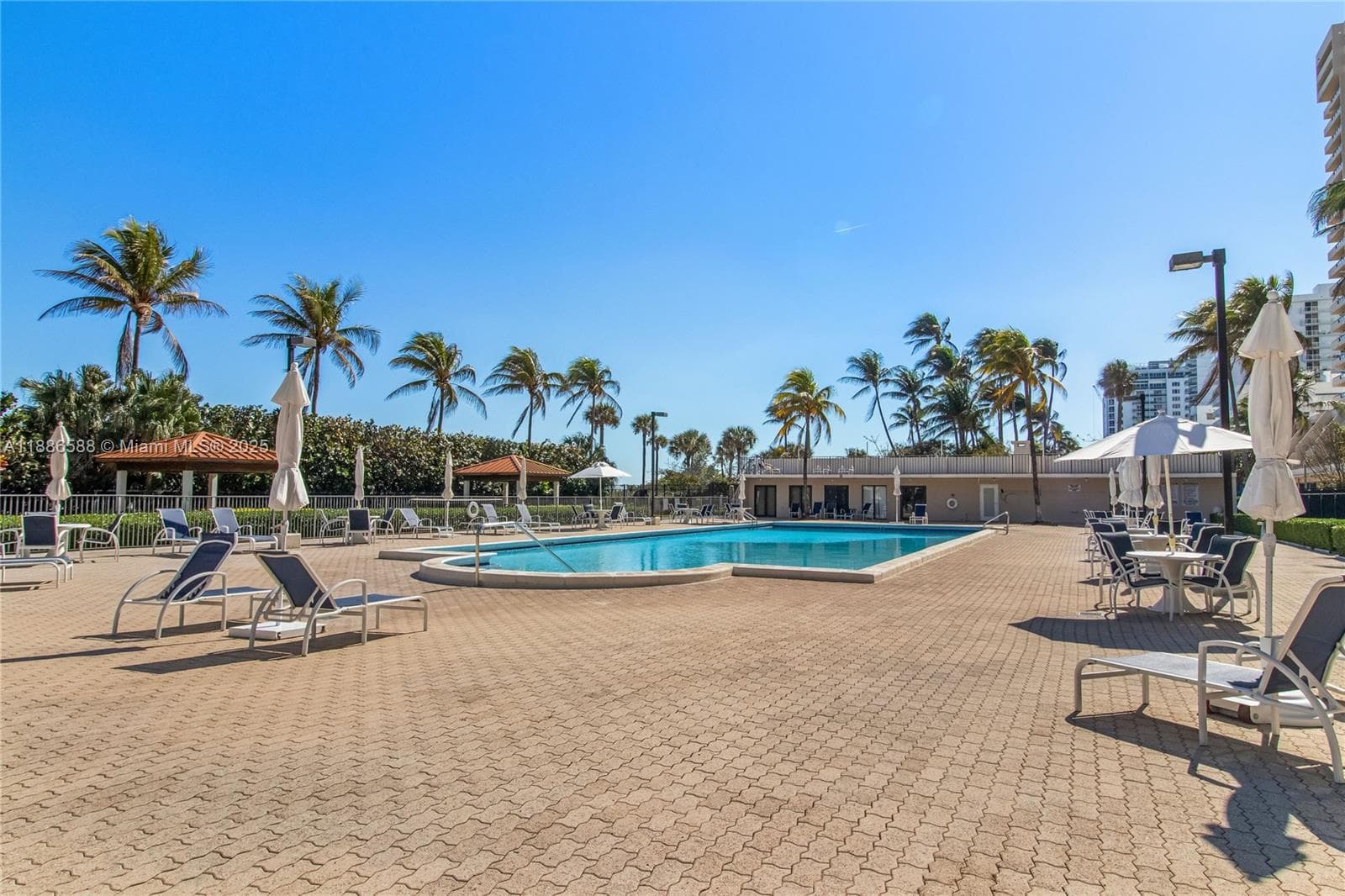 2625 Collins Ave # 608, Miami Beach FL 33140 — 23