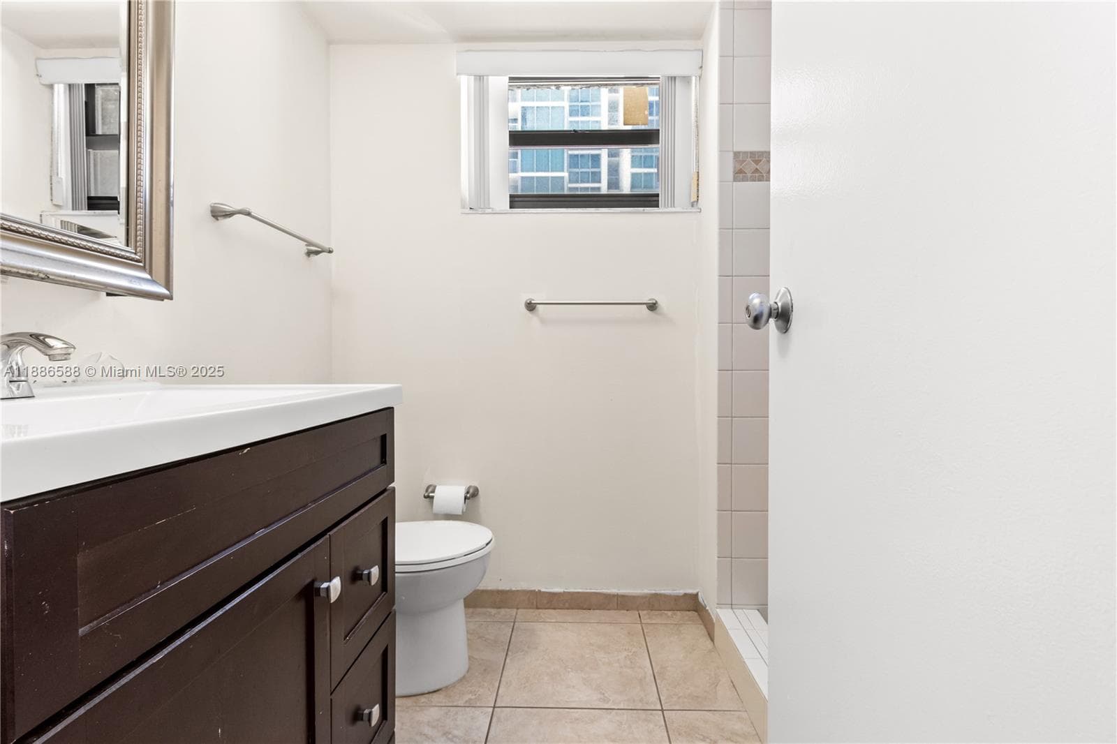 2625 Collins Ave # 608, Miami Beach FL 33140 — 16