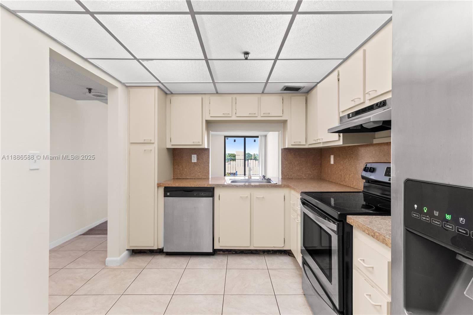 2625 Collins Ave # 608, Miami Beach FL 33140 — 4