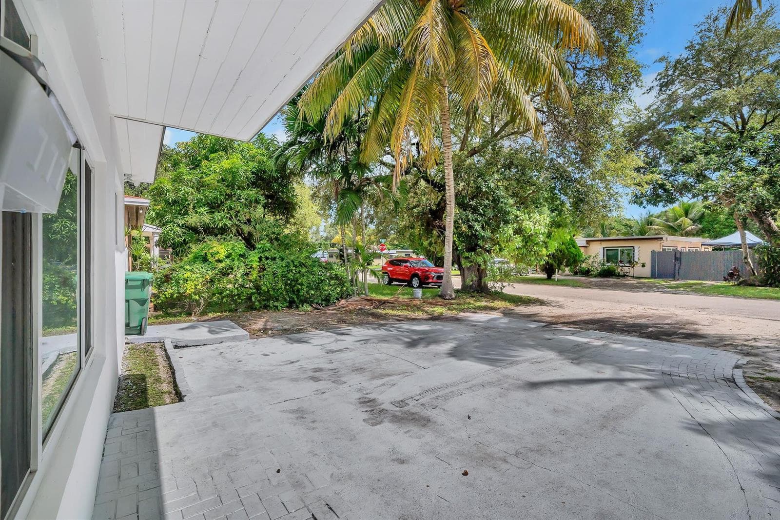 16010 NE 5th Avenue, Miami FL 33162 — 46