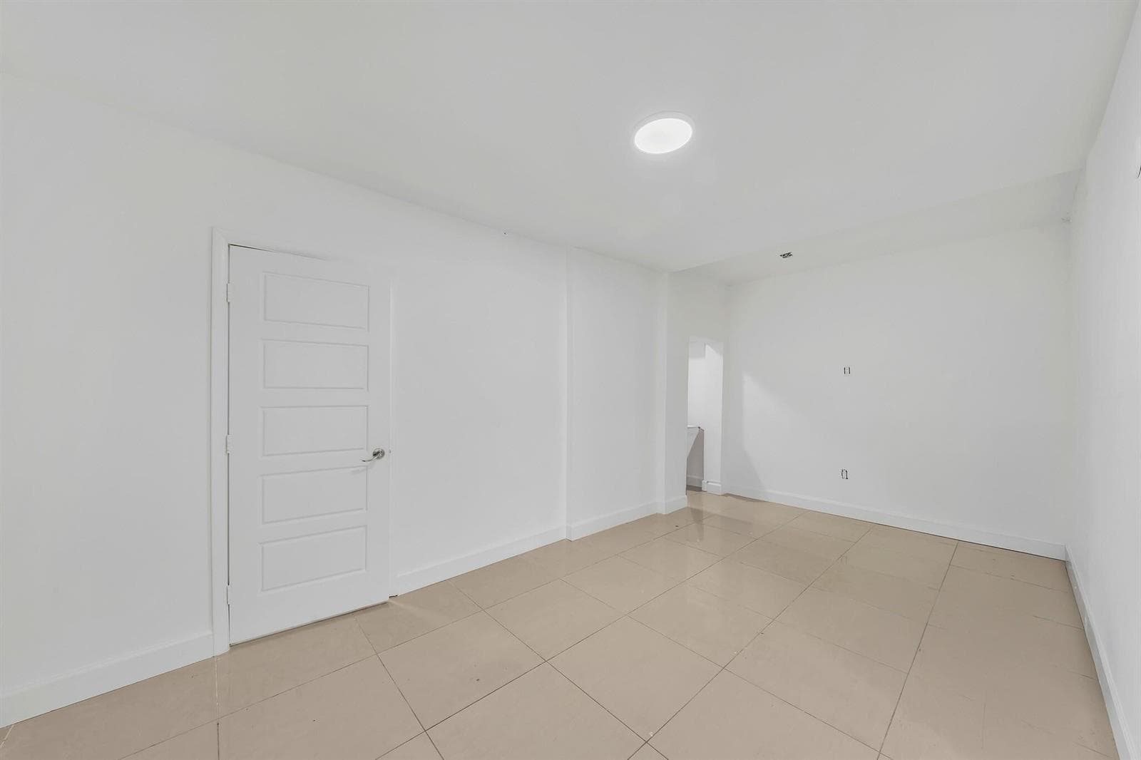 16010 NE 5th Avenue, Miami FL 33162 — 26
