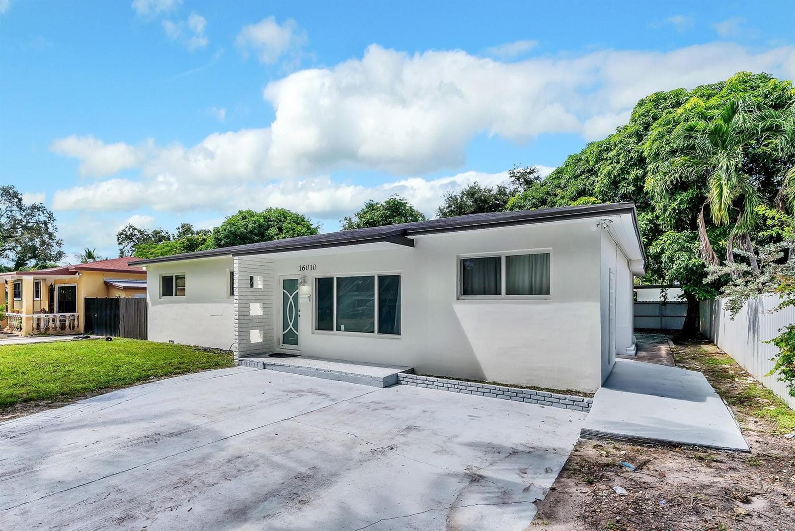 16010 NE 5th Avenue, Miami FL 33162 — 3