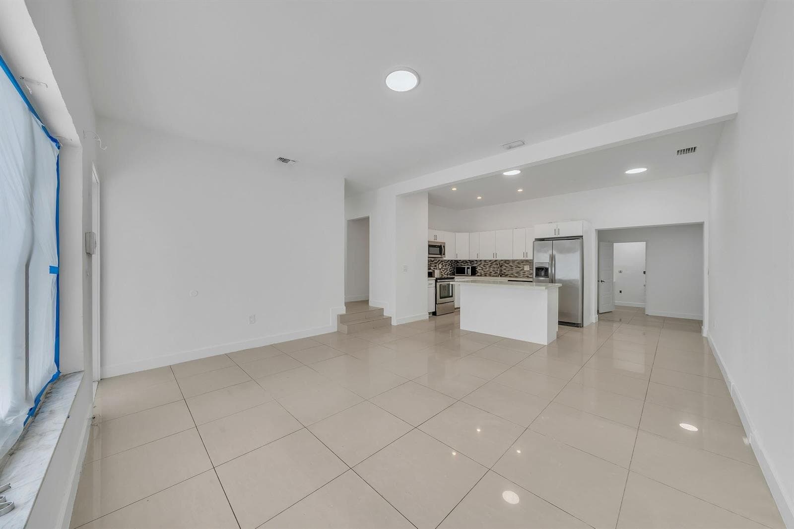 16010 NE 5th Avenue, Miami FL 33162 — 9