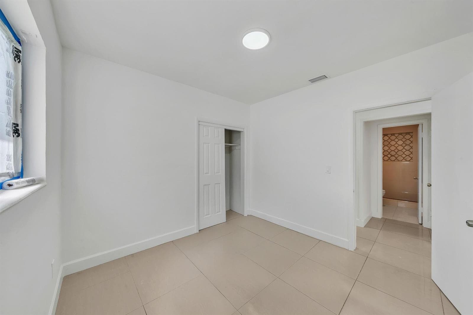 16010 NE 5th Avenue, Miami FL 33162 — 15