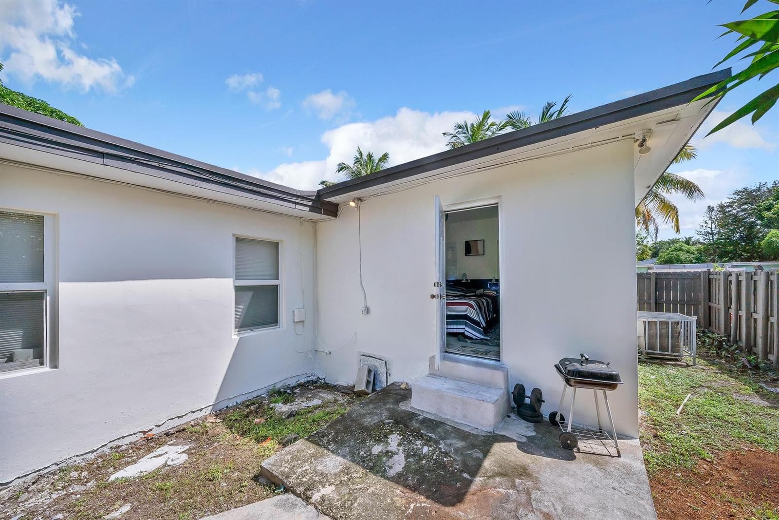 16010 NE 5th Avenue, Miami FL 33162 — 48
