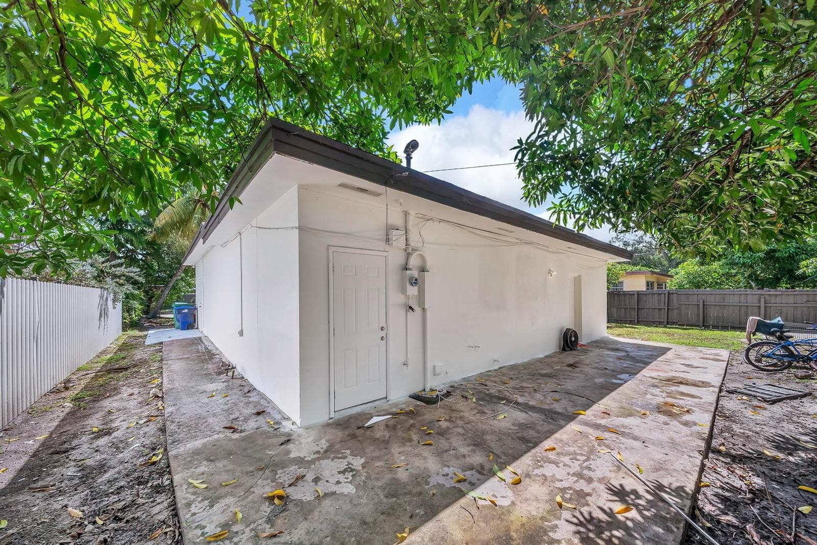16010 NE 5th Avenue, Miami FL 33162 — 40