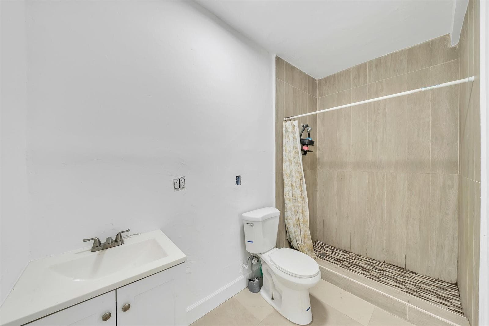 16010 NE 5th Avenue, Miami FL 33162 — 29