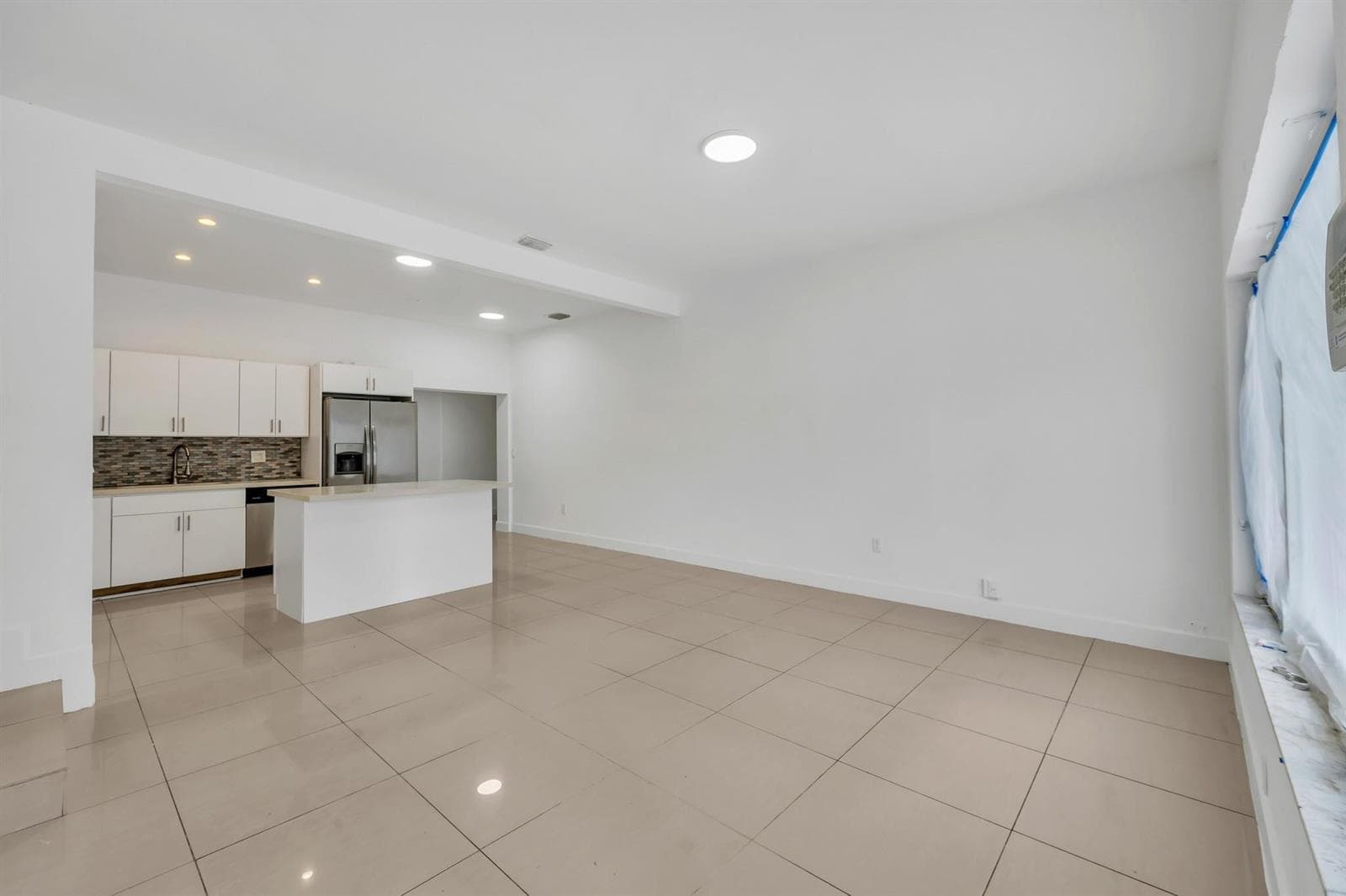 16010 NE 5th Avenue, Miami FL 33162 — 8