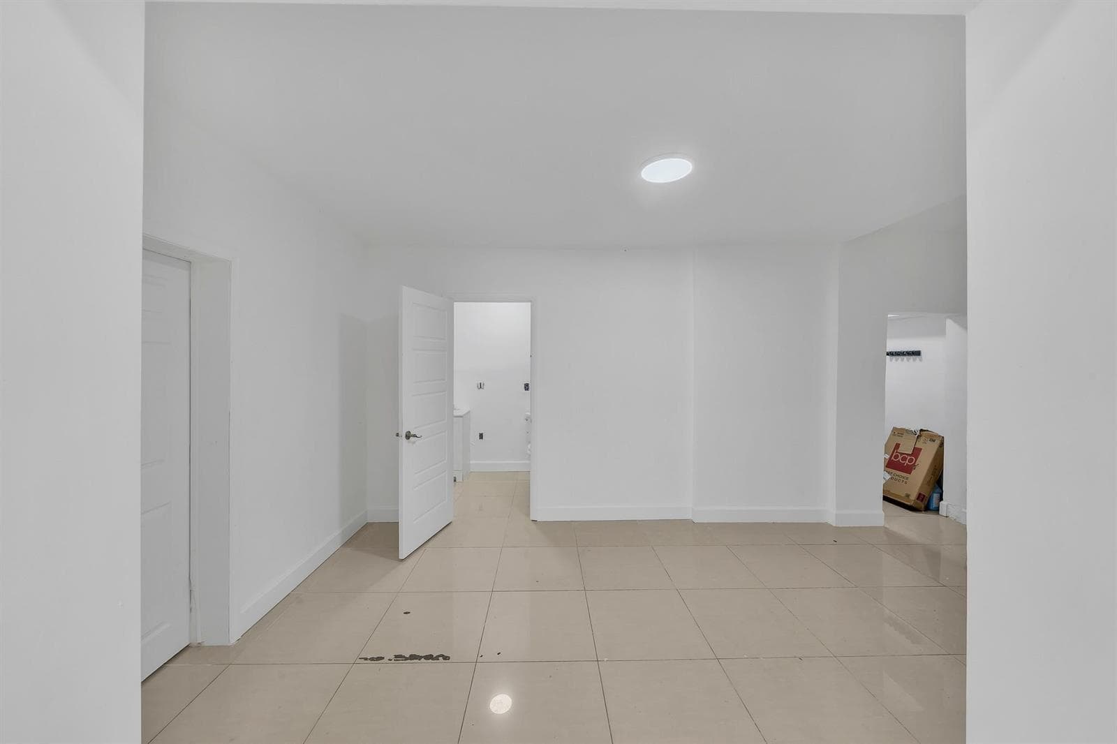 16010 NE 5th Avenue, Miami FL 33162 — 25