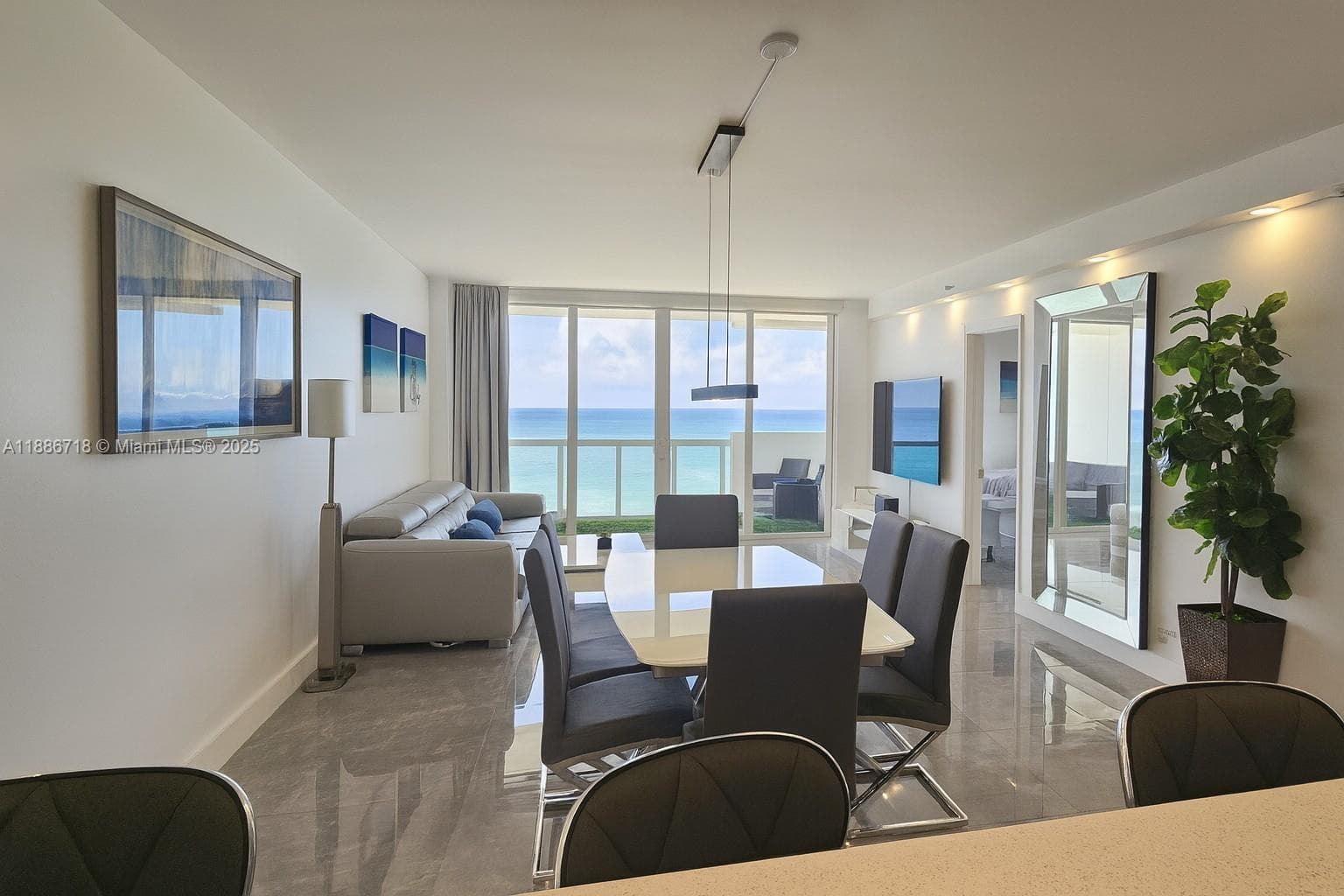 5601 Collins Ave # 1409, Miami Beach FL 33140 — 5