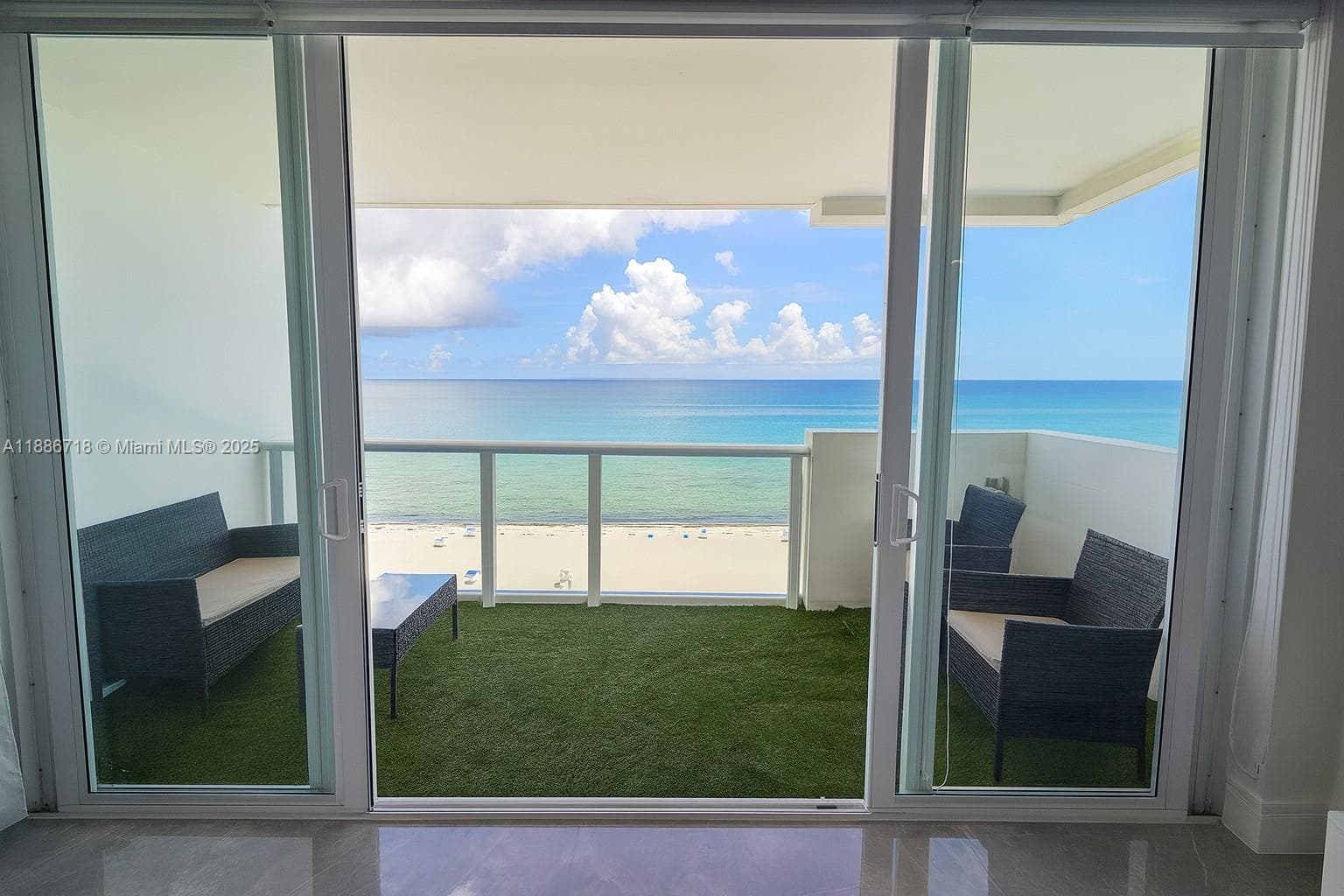 5601 Collins Ave # 1409, Miami Beach FL 33140 — 11