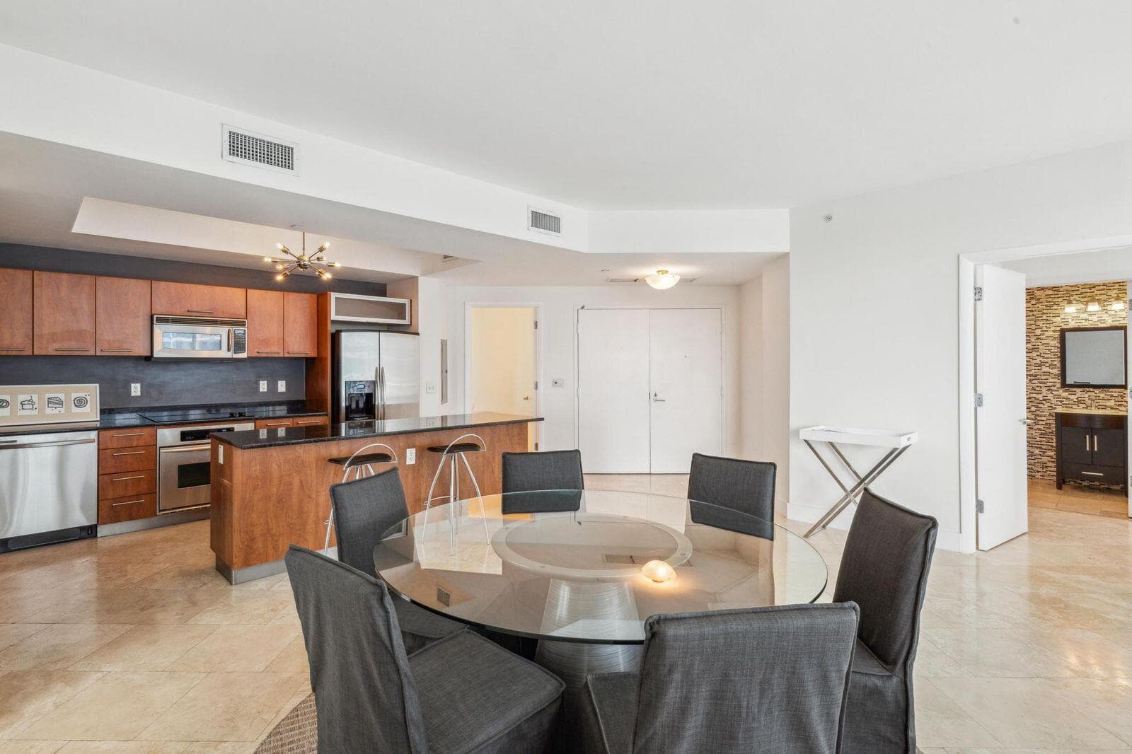 3131 NE 188th Street # 705, Aventura FL 33180 — 16