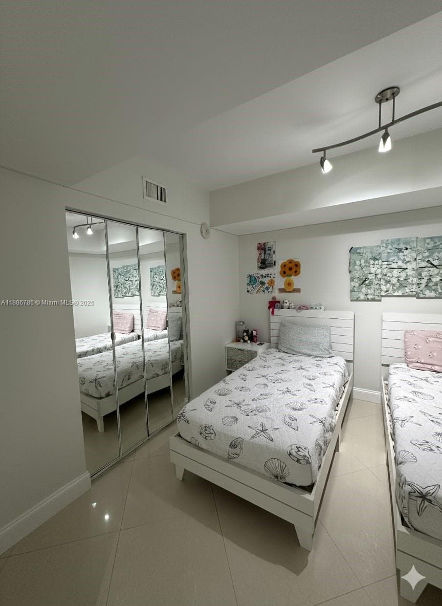 16699 Collins Ave # 1806, Sunny Isles Beach FL 33160 — 11