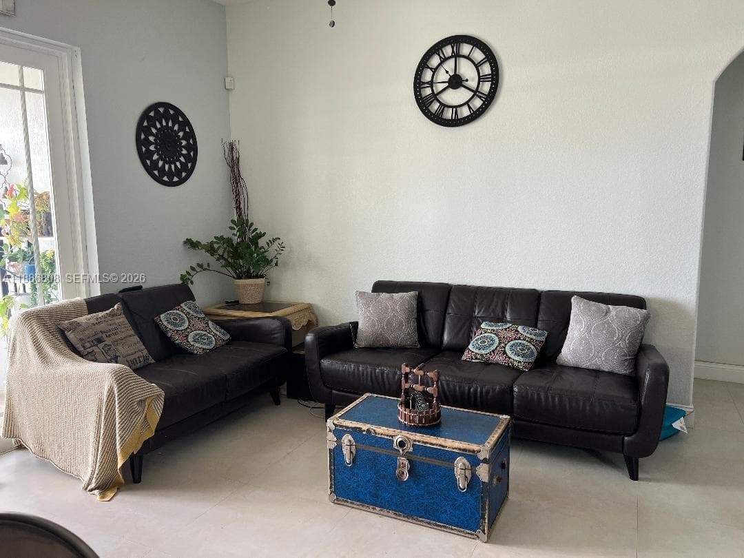 18247 NW 88th Pl, Hialeah FL 33018 — 16
