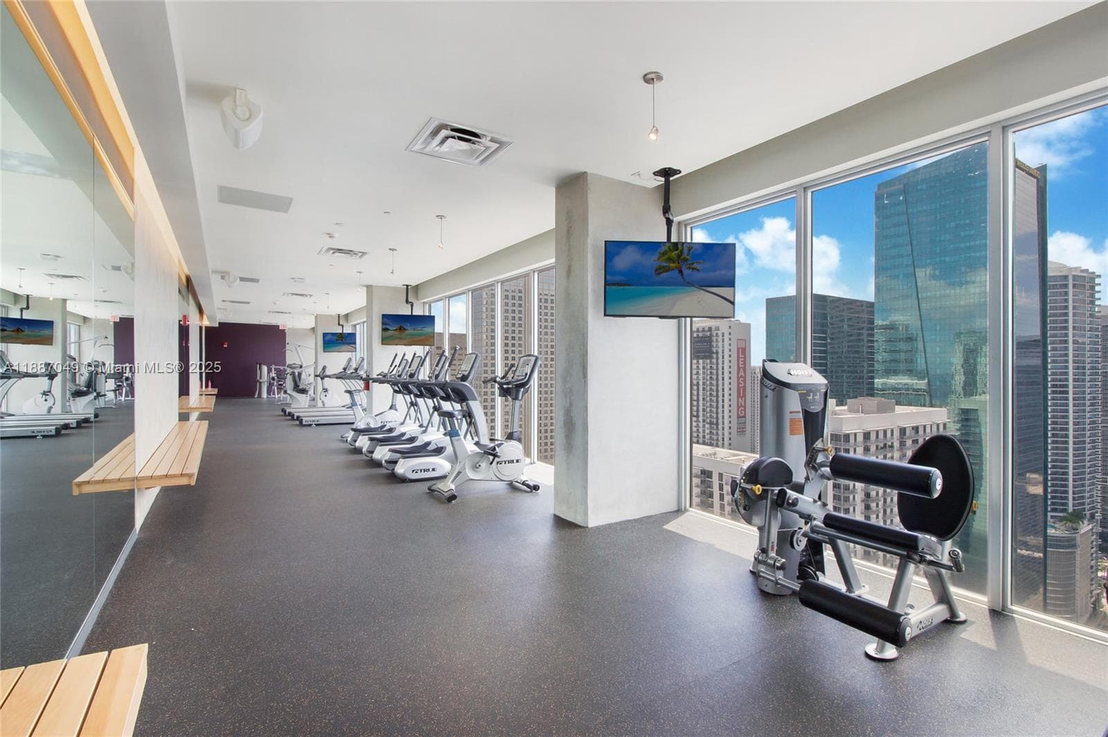 151 SE 1st St # 1003, Miami FL 33131 — 18