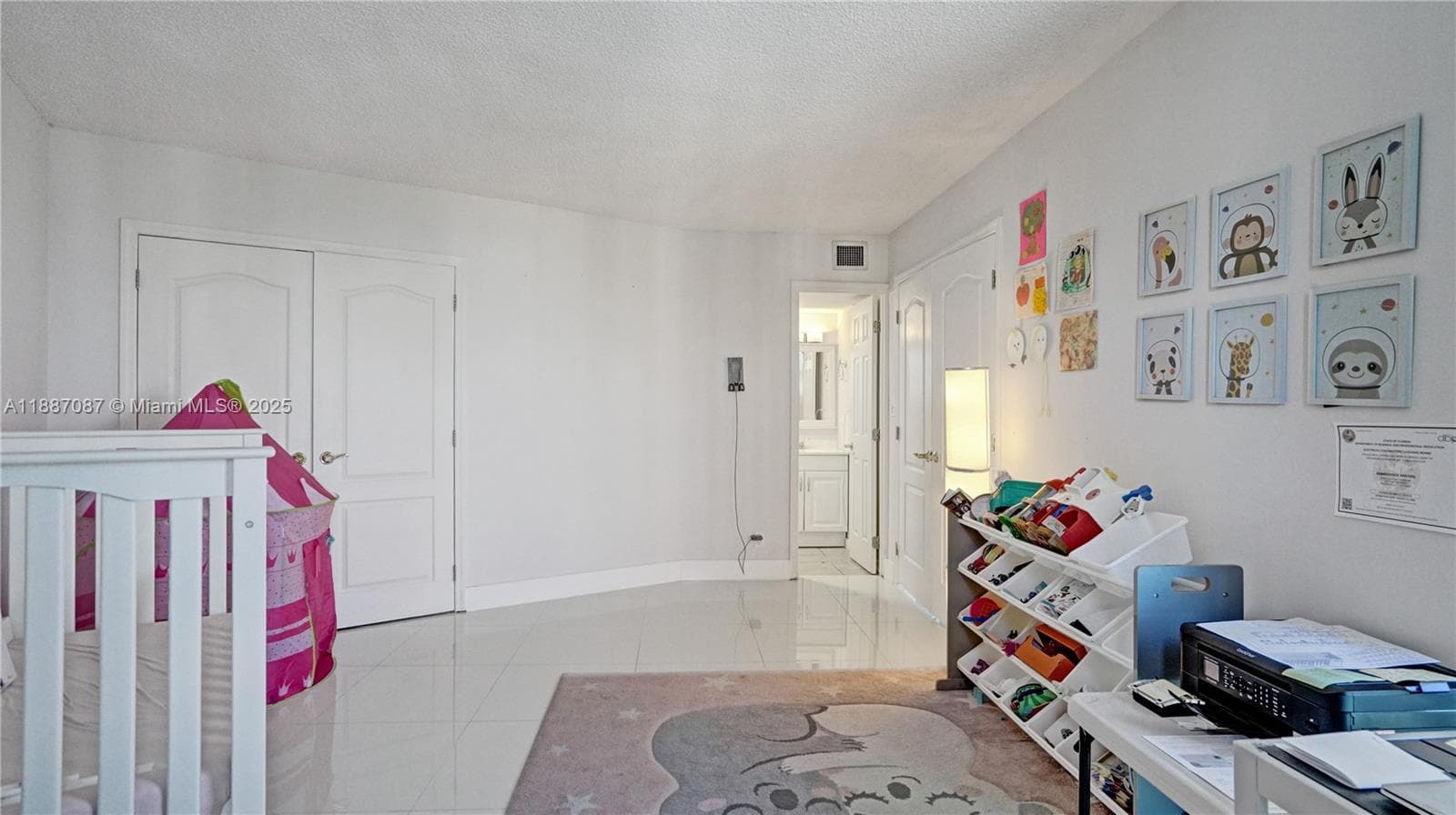 100 Bayview Dr # 1931, Sunny Isles Beach FL 33160 — 23